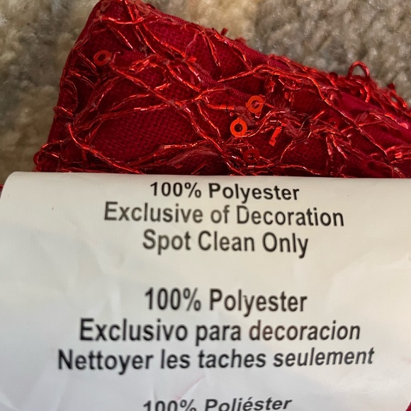 Holiday Red placemats set - Picture 10 of 10